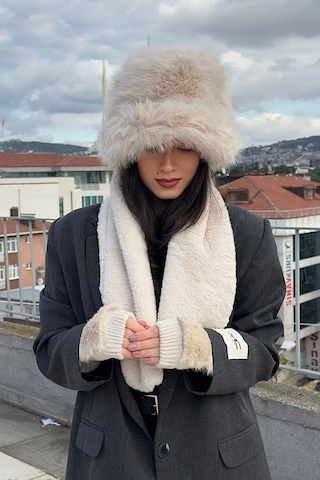 Mollycrush Peluş Bucket Kalpak Atkı Eldiven 3'lü Set Kadın Kışlık Suni Kürk Bej 3'lü Takım Bej