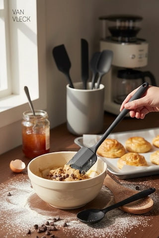6 Lı Silikon Mutfak Seti Kaşık , Spatula , Fırça Ve Sıyırma Spatulası Isıya Dayanıklı Siyah