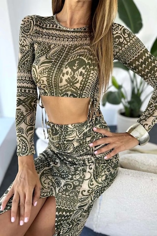 Antik Desenli Yan Büzgülü Yırtmaçlı Esnek Tül Kumaş Etek Uzun Kol Crop Takım Yeşil