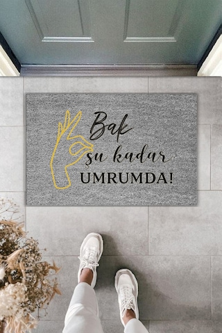 Rugmood Modern Dijital Baskı - Bak Şu Kadar Umrumda Yazılı - Kapı Önü Paspası Gri