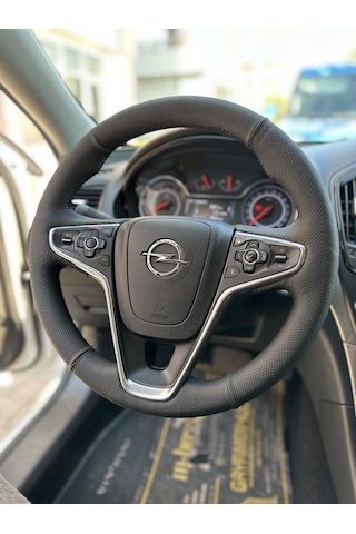 Opel Insignia Sport Araca Özel Direksiyon Kılıfı