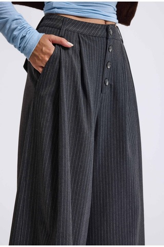 Kadın Antrasit Çizgili W6-45 Baggy Bermuda Şort Pantolon