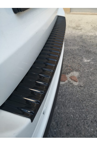 Fiat Egea Arka Tampon Koruma Bagaj Eşiği