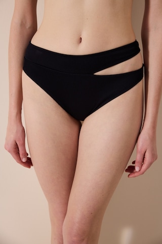 Penti Brigett Cut Dokulu Siyah Bikini Altı Pl9jhksx24ıy-bk5 Siyah