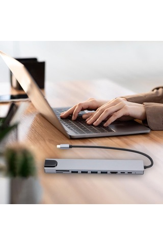 Suntek 10'u 1 Arada Usb C Hub Bağlantı İstasyonu Sağlam