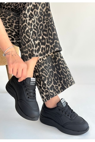 Yejja Siyah Cilt Bağcıklı Spor Ayakkabı Çok Renkli