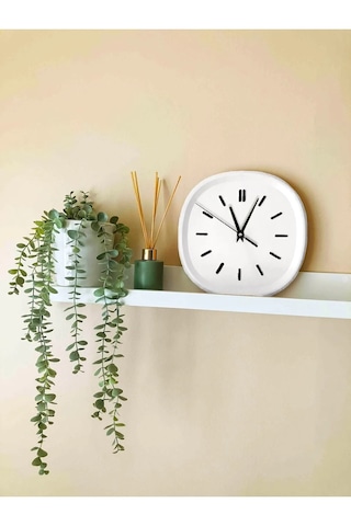 Dekoratif Tasarımlı Renkli Kare Duvar Saati Beyaz 26 Cm Beyaz - Siyah