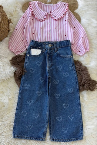 Mini Kalp Baskılı Gömlek & Kalp Detaylı Kot Pantolon Takım Pembe