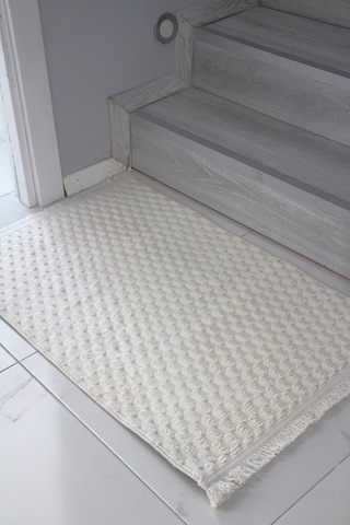 Kaymaz Taban Yumuşak Yüzey Saçaklı Paspas 60 X 90 Ebat Beyaz