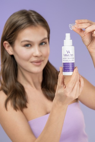 Volkan Ates Natural & Beauty Lavanta Yağlı & Beyaz Orkide Misk Kokulu Ayak Koku Giderici Sprey 100 ML