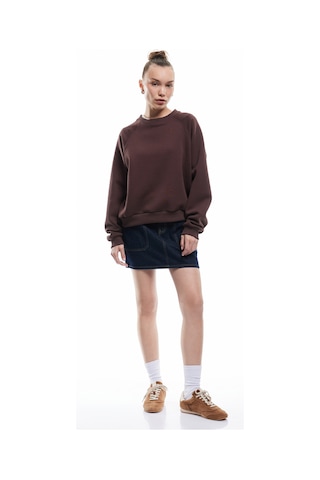 Koton Üç İplik Şardonlu Dikiş Detaylı Bisiklet Yaka Oversize Sweatshirt Kahverengi 6wal10225ık Kahve