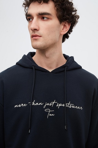 Twn Relaxed Fit Lacivert Nakışlı 3 İplik Kapüşonlu Sweatshirt 3ece24ort0493 101