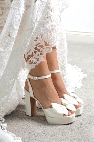Fox Shoes Y820203909 Sedef Kurdele Detaylı Kalın Platform Topuklu Gelinlik Ayakkabısı SEDEF