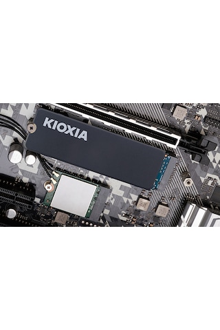 Kioxia LSC11K1T02G8 Pcıe M2 1 TB Exceira Heatsink 6200/4900 Mb/sn Nvme Ps5 Uyumlu Soğutuculu SSD
