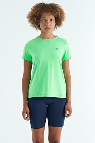 Tommy Life Neon Yeşil Sırt Yırtmaç Detaylı O Yaka Kısa Kollu Standart Kalıp Kadın T-shirt - 97267 Neon Yeşil