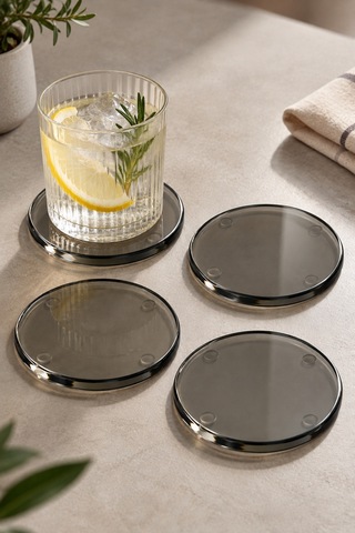 Gökçeoğlu Cam Bardak Altlığı Füme Cam 4'lü Takım 10cm X 10cm Çok Renkli