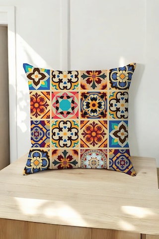 Karışık Renkli Dijital Baskılı 4'lü Dekoratif Yastık Kırlent Kılıfı 42 X 42 Cm 42 X 42 Cm