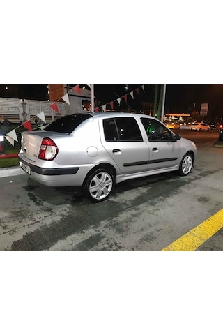 Renault Clio 2 Marşpiyel Takımı (Plastik) Parlak Siyah