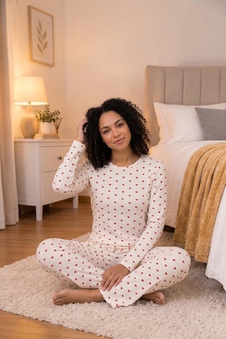 Kadın Pamuklu Desenli Kaşkorse Pijama Takımı Kırmızı Kalpli