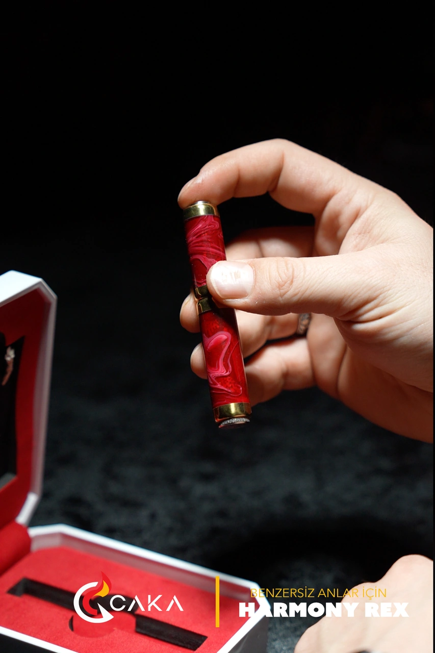 Caka Lighter Harmony Rex Kırmızı Benzinli Çakmak Kırmızı