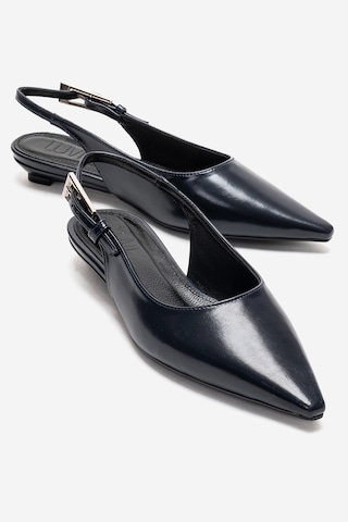 Luvishoes Jenna Lacivert Cilt Sivri Burunlu Kadın Alçak Topuklu Ayakkabı