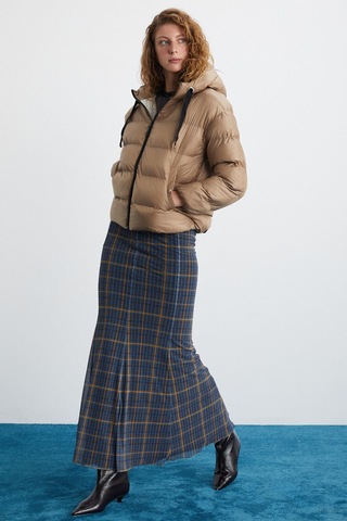 Chantal Kadın Kapüşonlu Kolu Lastikli Rüzgar Geçirmez Çift Cepli Şişme Bej Mont