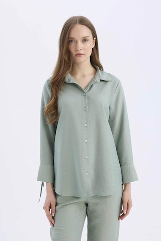 DeFacto Regular Fit Basic Düz Uzun Kollu Gömlek C3819AX25SPGN1110