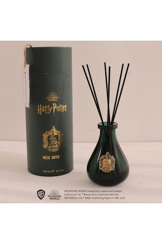 Wizarding World Harry Potter Slytherin Çubuklu Oda Kokusu 250 ML