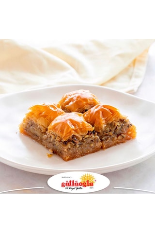 Güllüoğlu Cevizli Baklava 500 Gr.