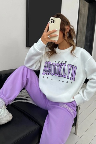 Modagen Kadın Mor Beyaz Brooklyn Baskı Oversize Bisiklet Yaka Alt Üst Eşofman Takımı Morbyaz