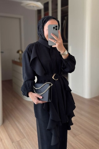Ka Hijab Fırfır Detaylı Kuşaklı Takım - Siyah
