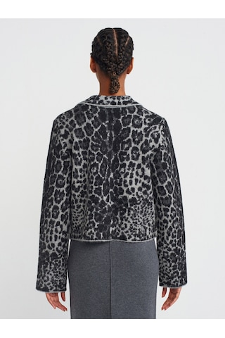 Dilvin 60296 Polo Yaka Düğmeli Cepli Leopar Triko Hırka Füme