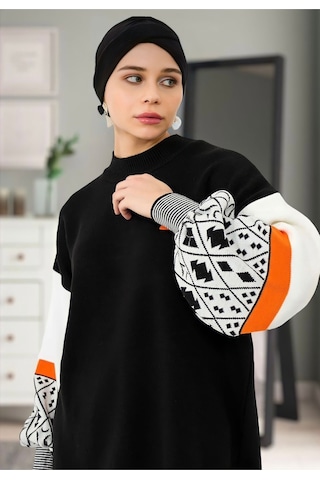 Azra Giyim İst Kolları Desenli Triko Tunik Siyah