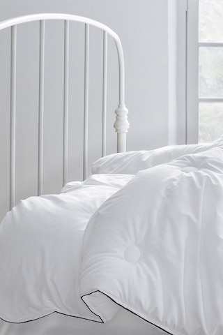 Yataş Bedding Dacron® Quallofil Mıcrofıber Yorgan 300 Gr.