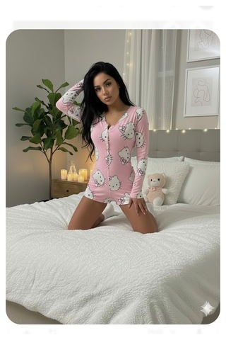 Trend Dokunuş Kadın Pamuklu Hello Kitty Desenli Düğmeli Uzun Kollu Şortlu Gecelik Tulum Pembe - Beyaz