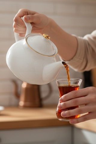 Altın Yaldızlı Porselen Demlik Sade 650 Ml Beyaz