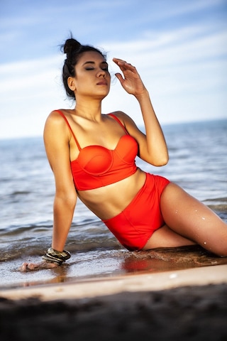 Zi Kırmızı Yüksek Bel Bikini Alt Üst Takım