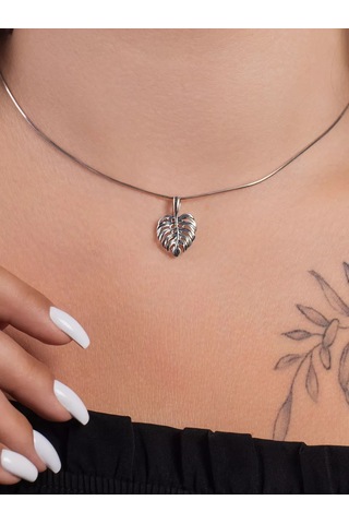 Lucente 925 Ayar Gümüş Monstera Yaprağı Kolye 215007326