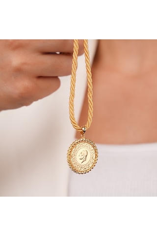 Özden Kuyumcusu Dorika Çerçeveli Yarım Altın Kolye Ucu