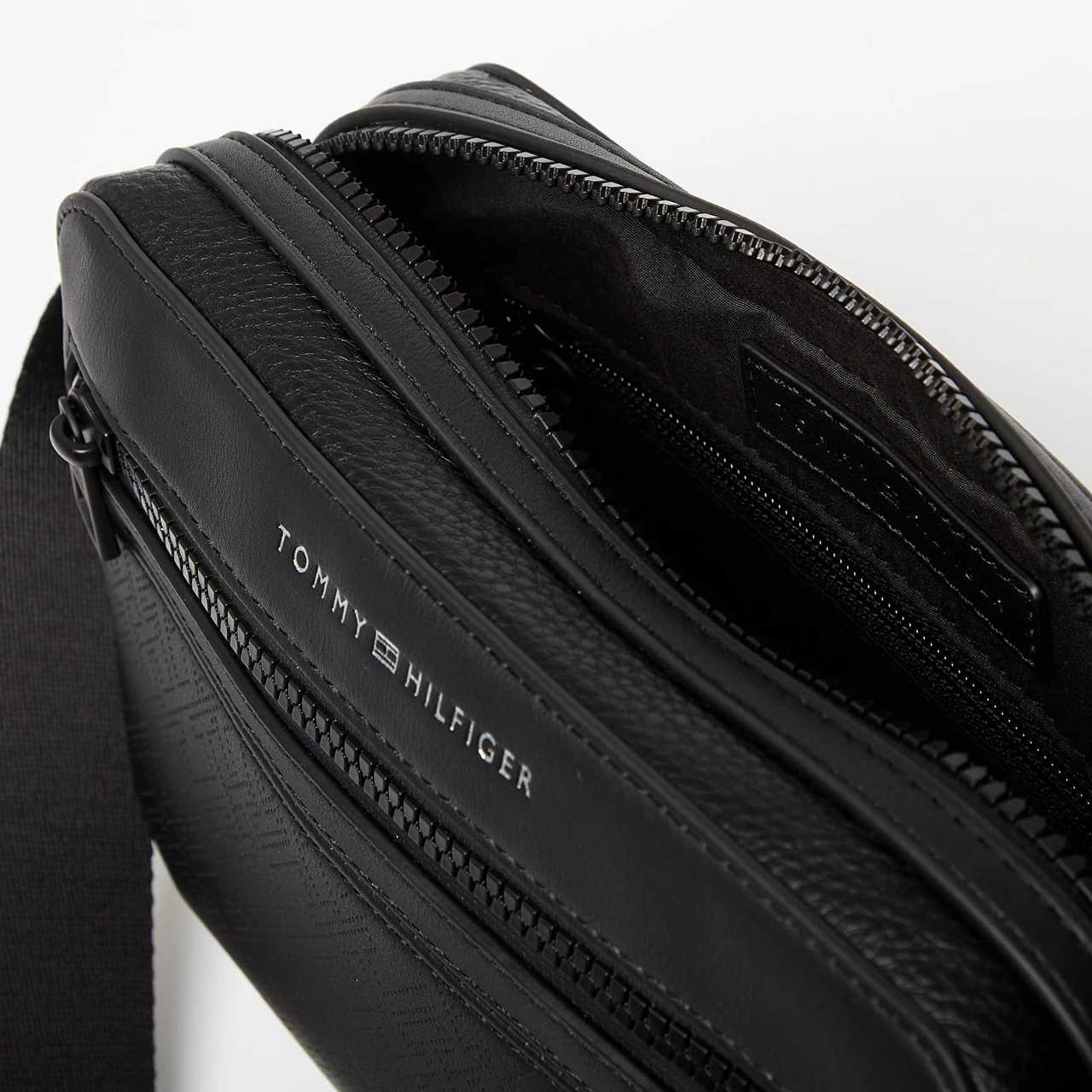 Tommy Hilfiger Erkek Çapraz Çanta Am0am13837bds Siyah