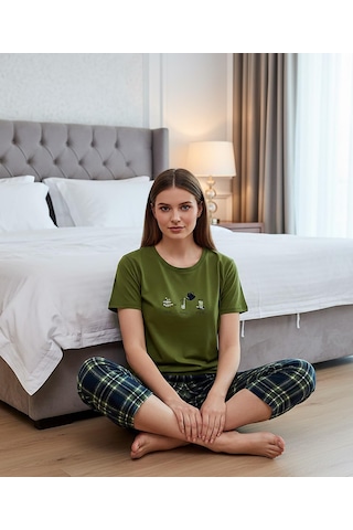 Mihra Kadın %100 Pamuk Bisiklet Yaka Kısa Kol Kapri Pijama Takımı 90787/4129- 1 Adet Yeşil