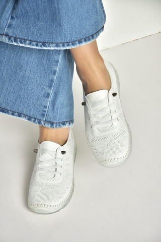 Fox Shoes Y555024103 Beyaz Hakiki Deri Comfort Ortopedik Taban Kadın Ayakkabı Beyaz