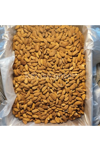 Toptan Yerli Feragnes Jumbo Çiğ Badem 10 Kg 10 KG