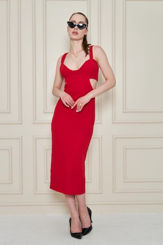 Kirmizi Bel Detayli Mezuniyet Elbise Kırmızı