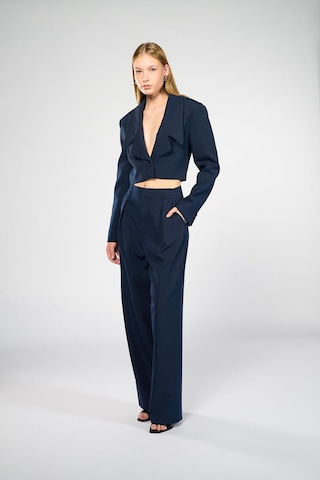 Kadın Lacivert Geniş Yaka Crop Blazer Lacivert