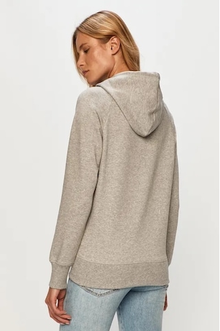 New Balance Kadın Sweatshırt Wt03550-ag Gri