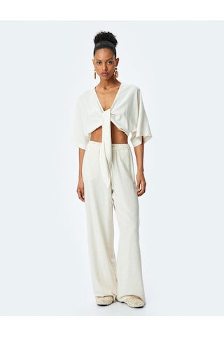 Koton Viskon Keten Karışımlı Kimono Kol Bağlama Detaylı Crop Bluz Bej Çizgili 5sak60199uw Ekru Çizgili Ekru