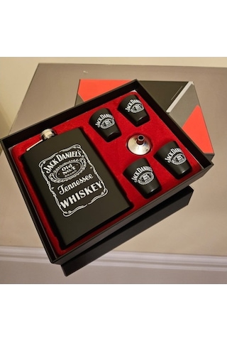 4 Shot Bardaklı Çelik Matara Seti