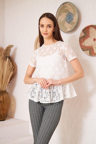 Darlin Moda Beyaz Dantelli Yakası Boncuk Detaylı Astarsız Bluz DM10331 Beyaz