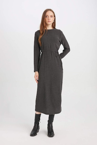 DeFacto Regular Fit Bürümcük Uzun Kollu Midi Elbise D5024AX24AUGR164 Gri